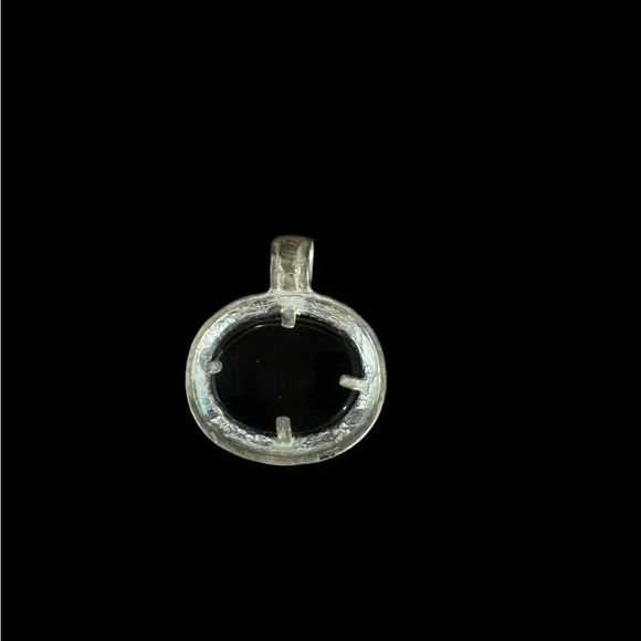 Black and Silver Pendant - Picture 2 of 2
